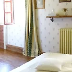 Chateau De Beguin 3*