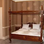 Hotell Chateau De Beguin 3*