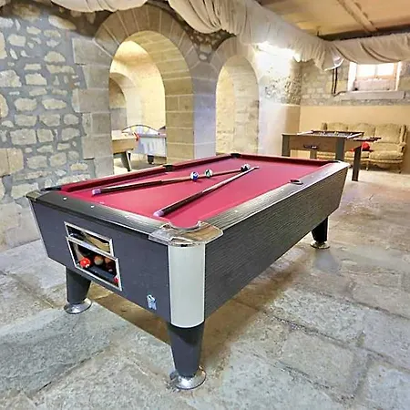 Chateau De Beguin 3*