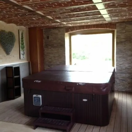 Chateau De Beguin 3*