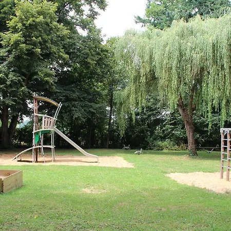 Château De Béguin 3* Lurcy-Lévis