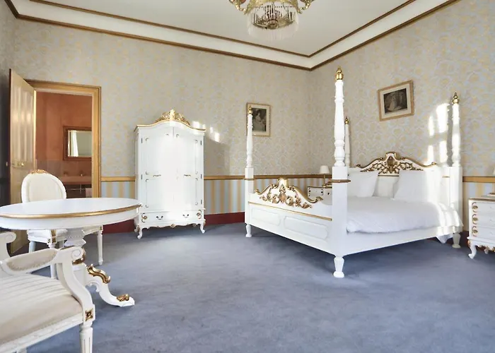 Hotel Chateau De Beguin 3*