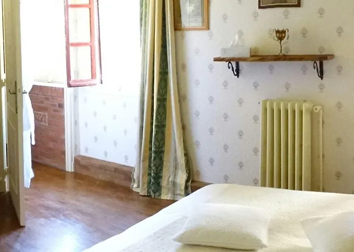 Chateau De Beguin 3*